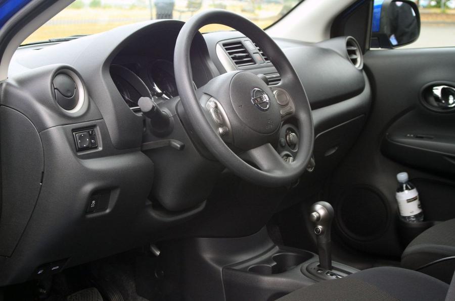  Nissan Versa 2012 года  (фото 61 из 111)
